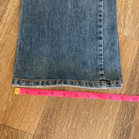 Theory Size 6 Boot-Cut Pocketless Jeans - Picture 9 of 9